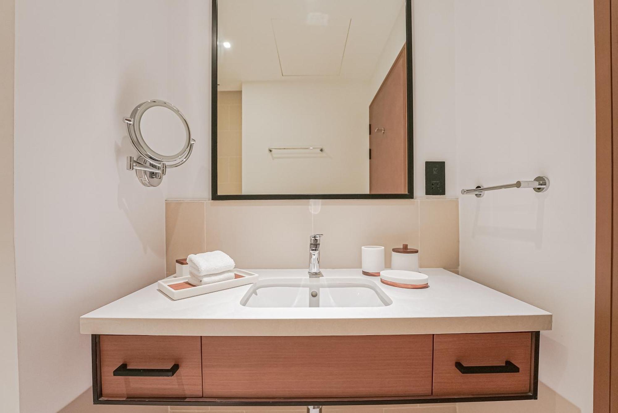 Ferienwohnung Modern 2Br High Floor Haven In Vida Dubai Marina Exterior foto