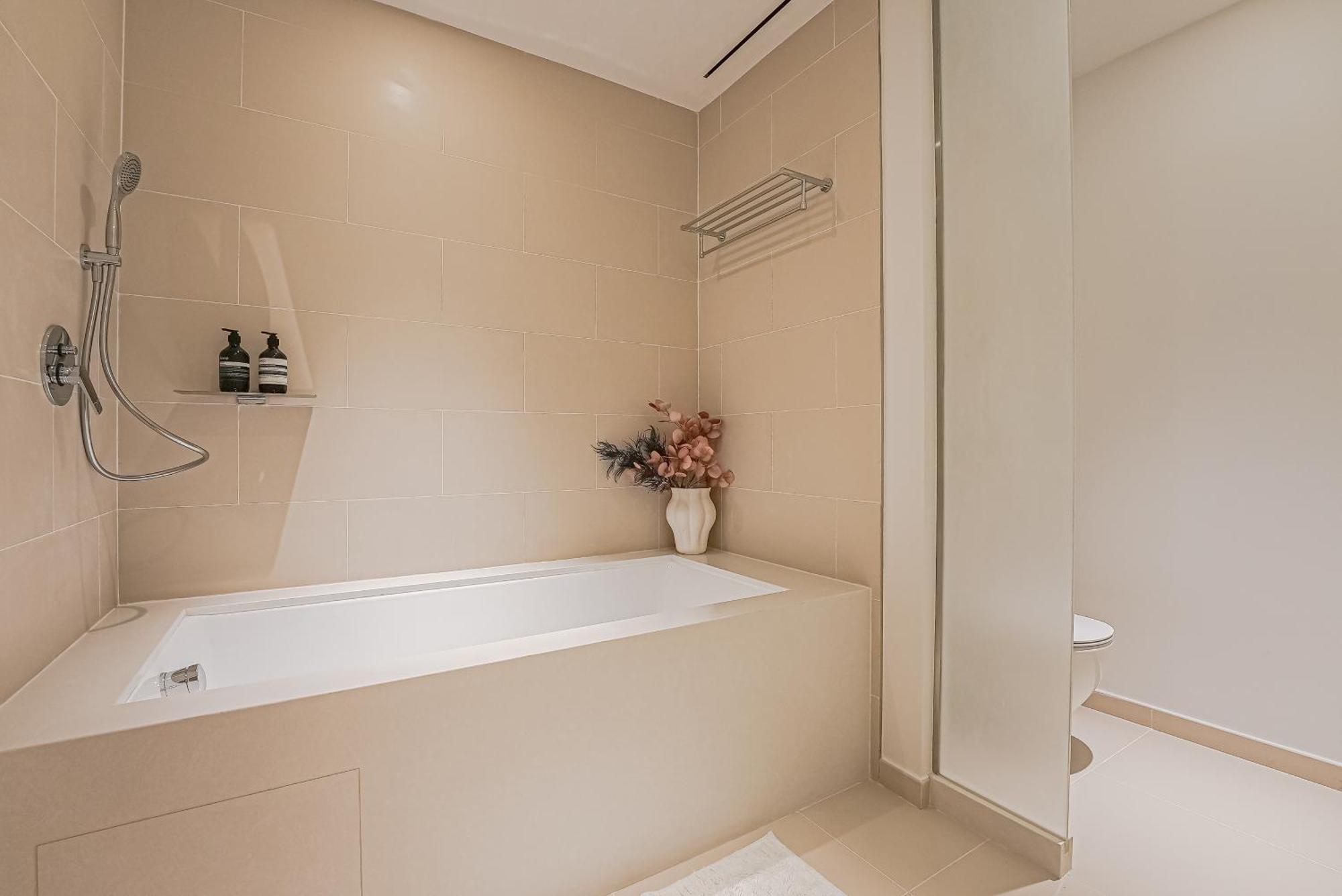 Ferienwohnung Modern 2Br High Floor Haven In Vida Dubai Marina Exterior foto